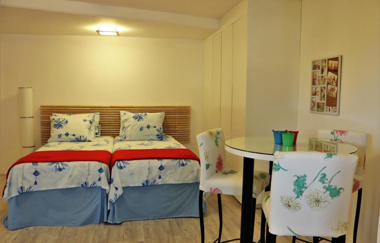 Red Cozy Stay Limasol Dış mekan fotoğraf