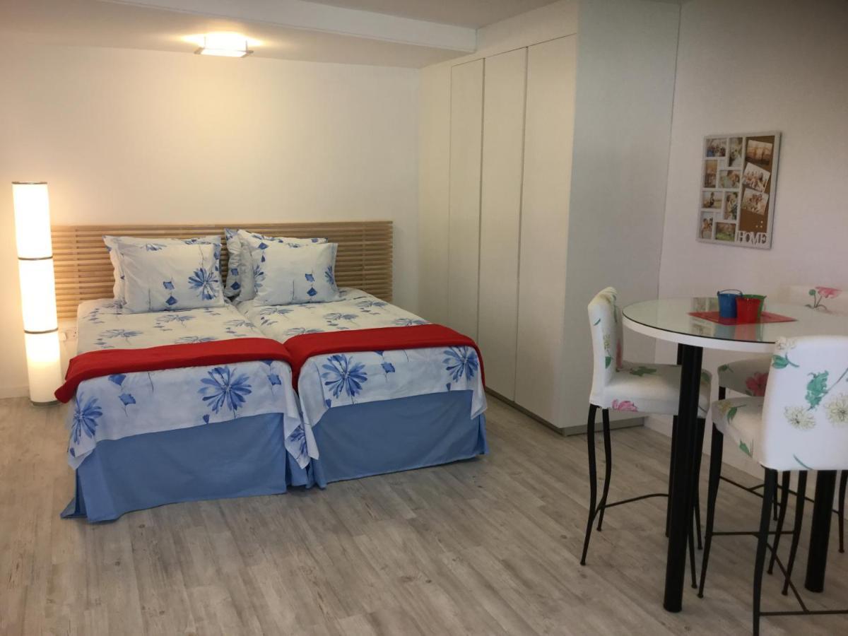 Red Cozy Stay Limasol Dış mekan fotoğraf